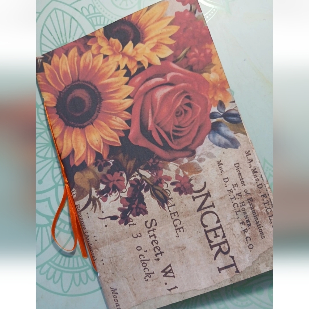 Junk Journal Booklet "SUNFLOWERS & ROSES "Vibrant Vtg Florals FULL SIZE 9X6 40pg